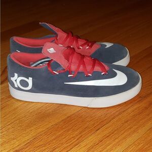 Nike KD Kevin Durant Sneakers